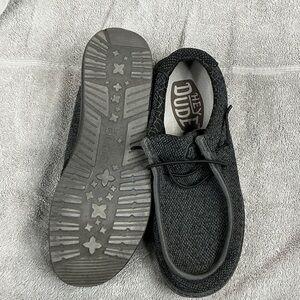 Hey Dude Kids Charcoal Wally’s Y6/L7